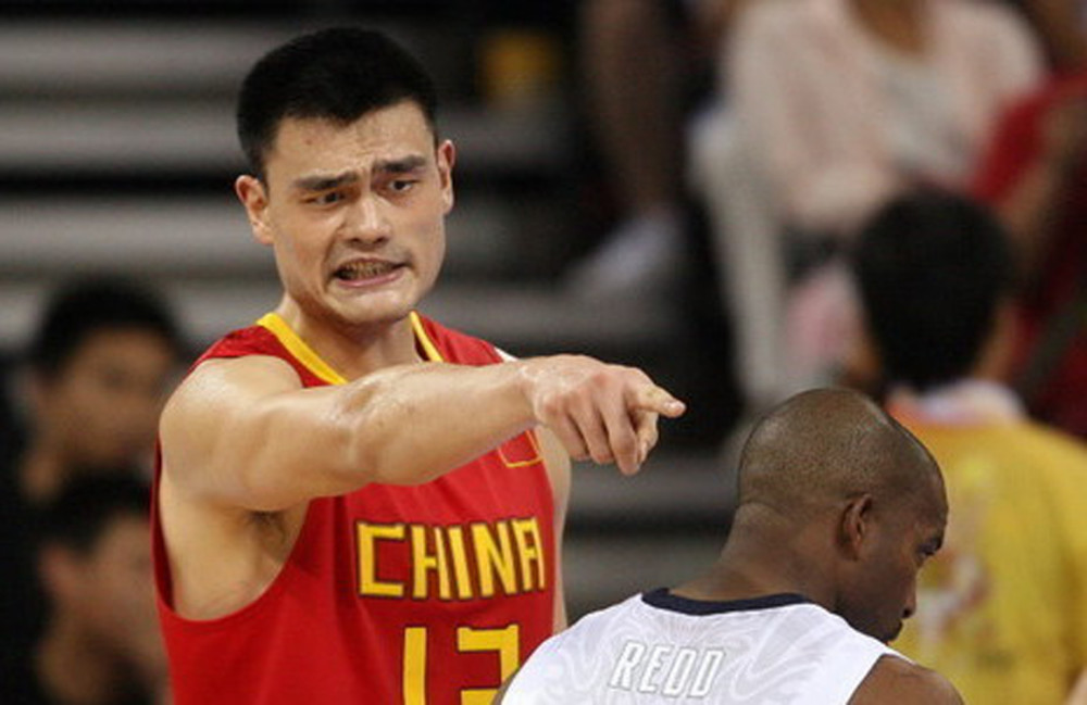  姚明入选名人堂引国内热议潮  