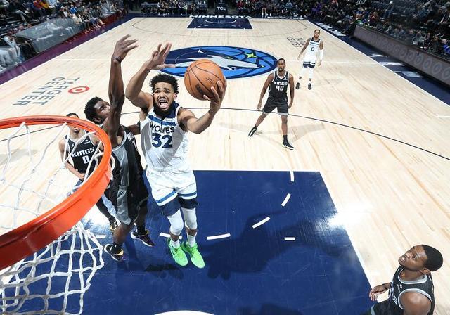  森林狼,爱德华兹,隔扣戈贝尔引热议  